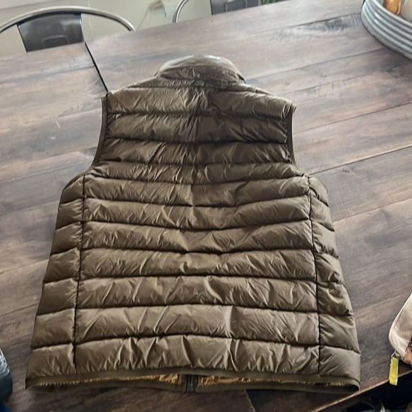 Eddie Bauer down vest - Picture 4 of 4